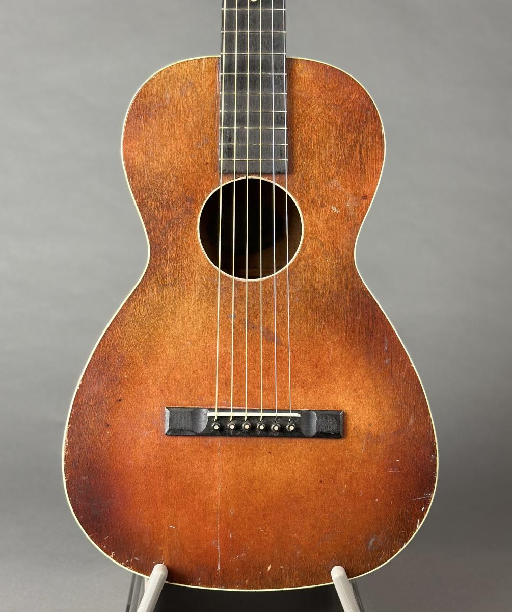 Victoria Guitar c 1935